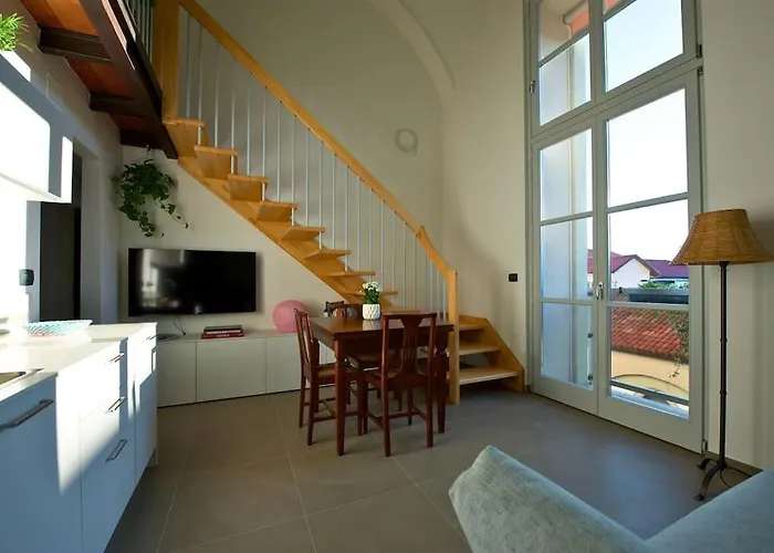 아파트 Loft Trevisan Elegant In With Private Garage 브라